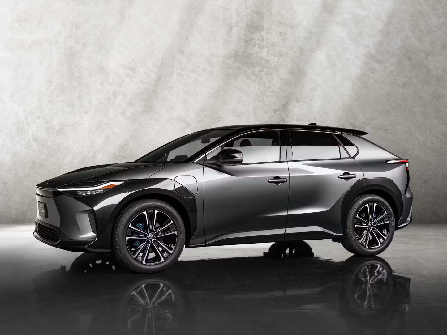 INSANE LEASE DEAL ON A 2025 TOYOTA bZ4X XLE!